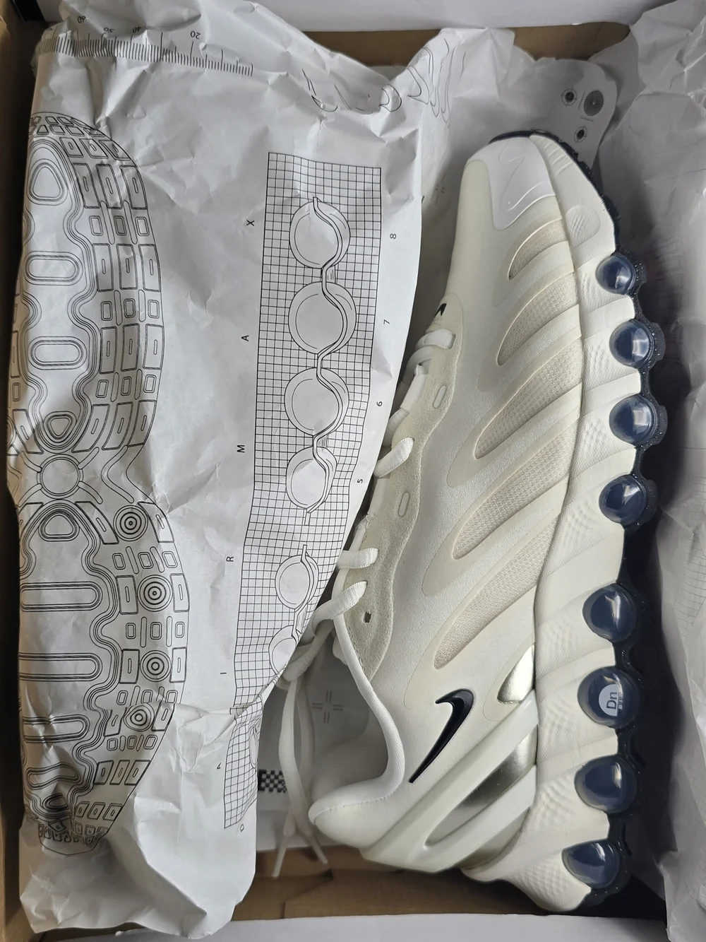 Nike Womens Air Max Dn8 Womens 9 Mens 7.5